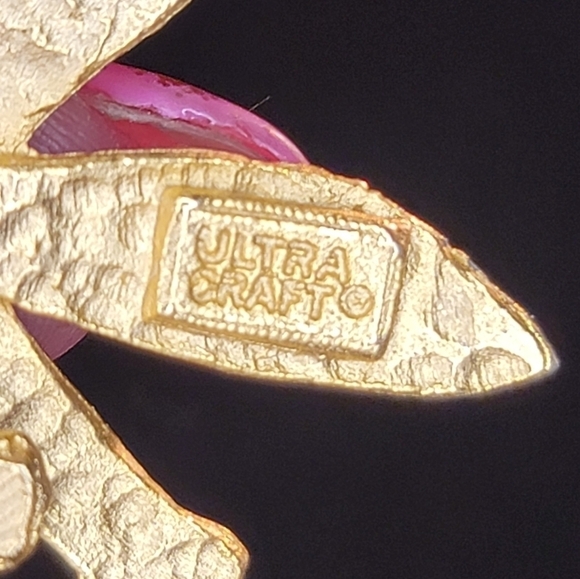 0112. NWOTs ~ This little CAT Moves With YOU!!! Gold Tone Feline by Ultra Craft - Picture 4 of 5